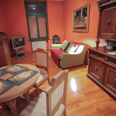 Galeria Aparthotel 3*