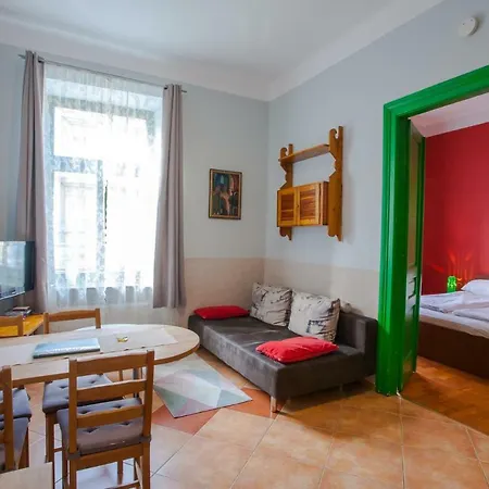 Galeria Aparthotel 3*